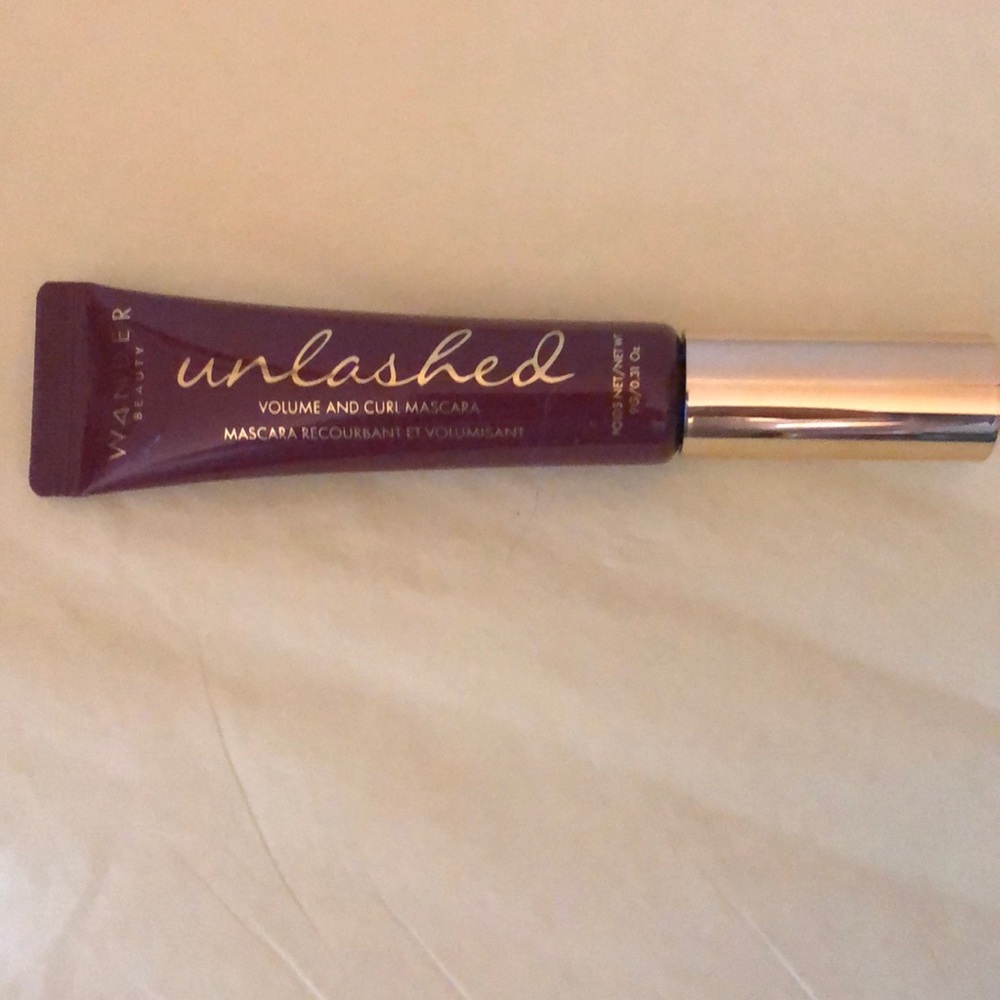 WANDER BEAUTY UNLASHED VOLUME CURL MASCARA/BLACK